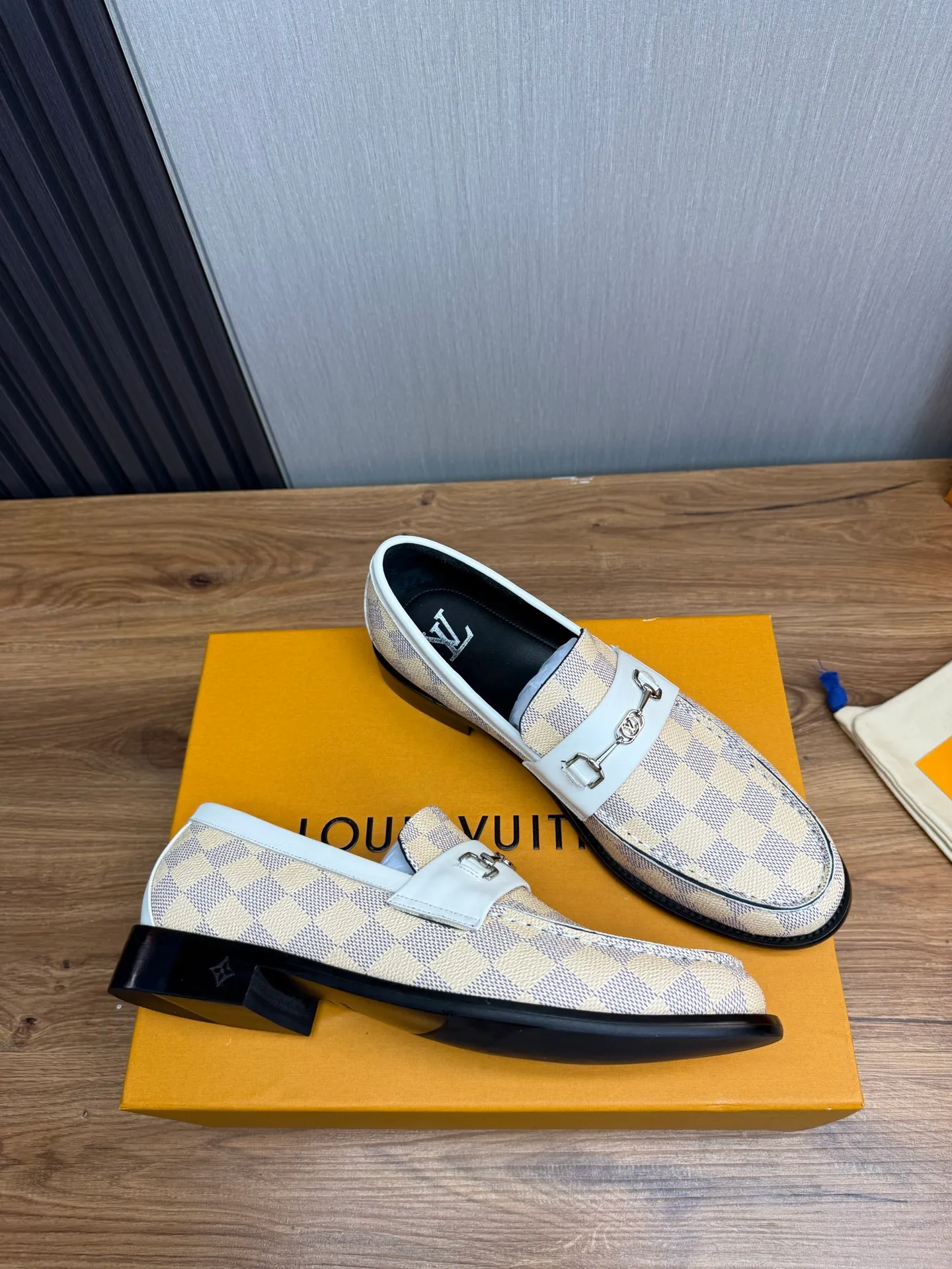 Factory 660💰 LV. Men's business casual leather shoes, all made of imported original brand leather, just to create a more comfortable wearing experience, original non-slip and wear-resistant outsole ✔️16-45 (38.45 non-returnable)